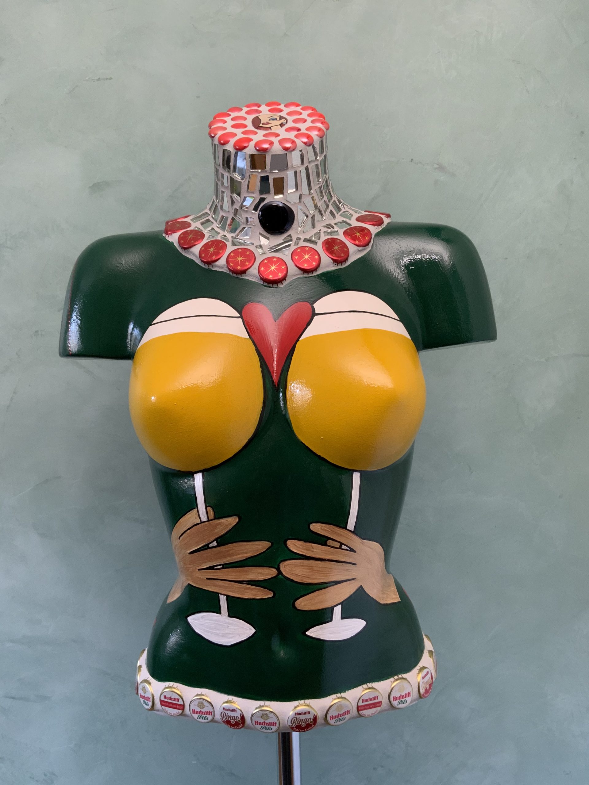 mosaik-torso-biergit-vorne