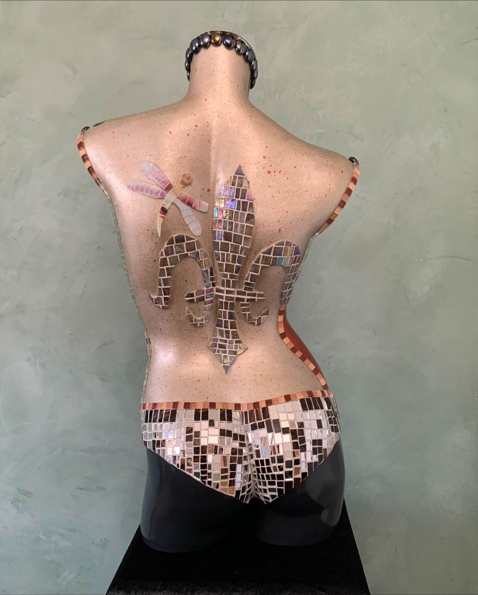 mosaik-torso-beautyfulda-hinten