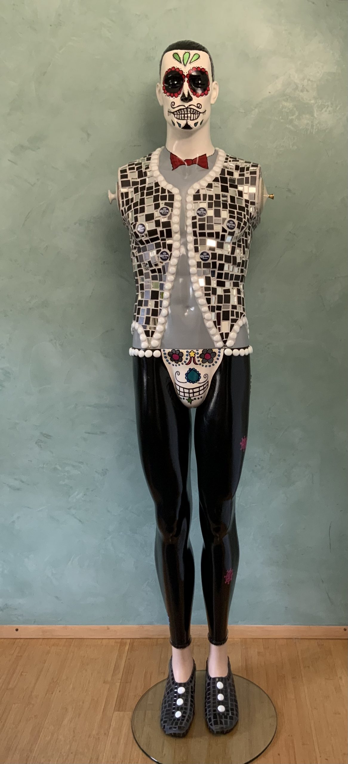 Schaufensterpuppe Mosaik Spiegel